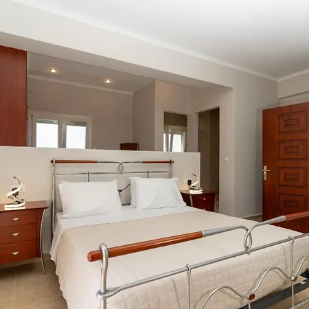 Kate Kontini Luxury Villa *